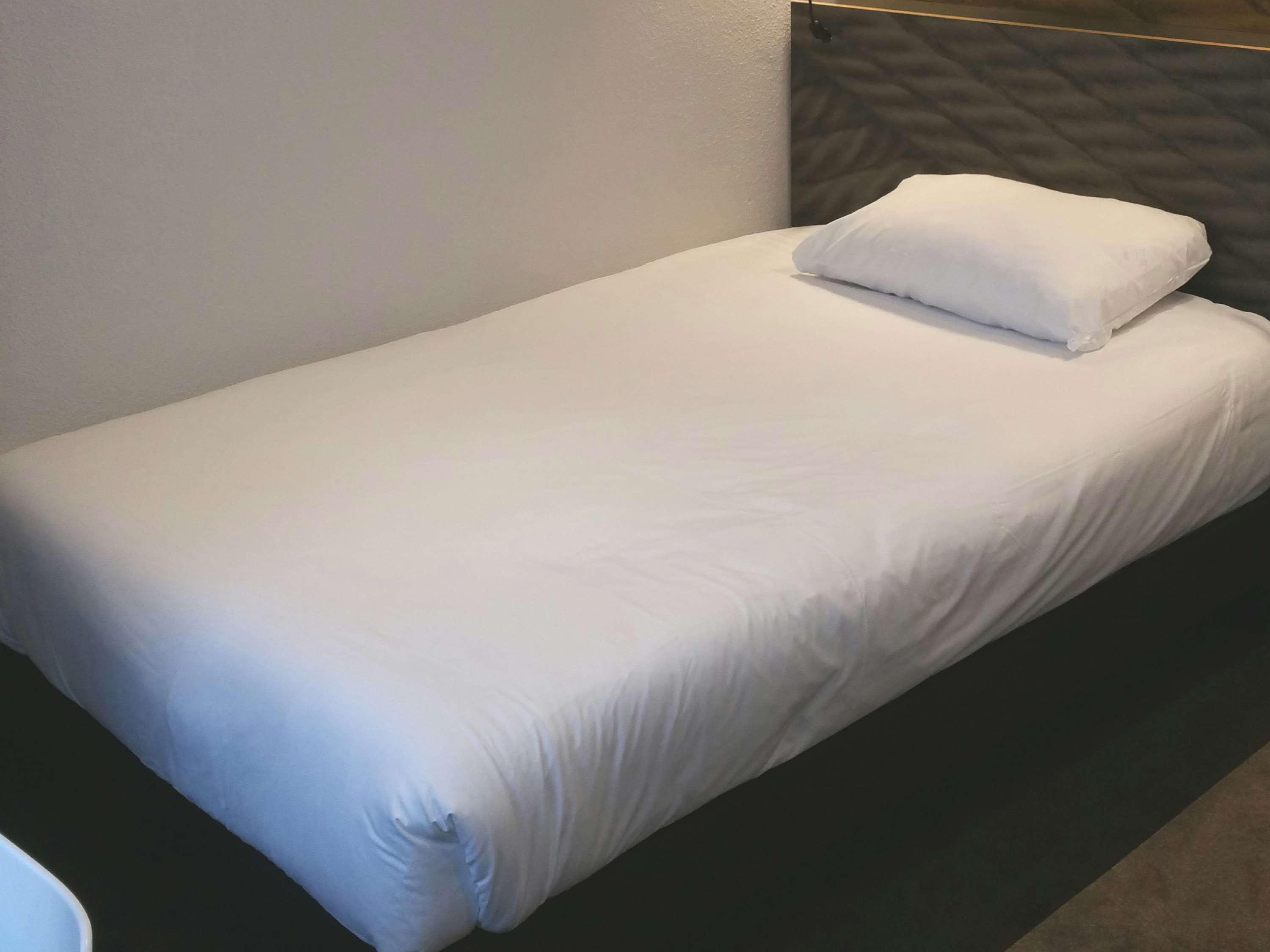 Готель Ibis Clichy Centre Mairie Екстер'єр фото